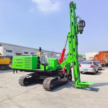 爬山虎履带光伏打桩机 360°旋转引孔 山地水上光伏钻机 矿山潜孔钻