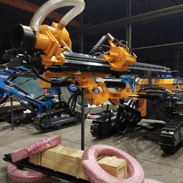 煤矿铁矿石用100mm孔径钻机开山KG430H履带式潜孔钻机