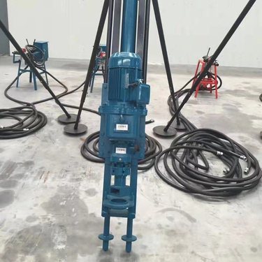 青海海西 150米深孔钻孔设备 云南昭通 90型潜孔钻机