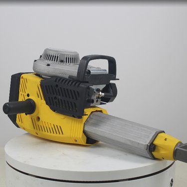 内燃凿岩机BH-23/C采用空气锤沖击系统，激振力大，捣固效果好