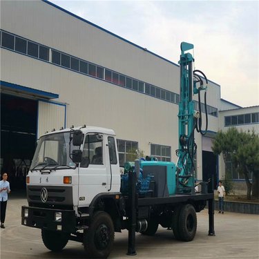 车载式200米深度液压岩芯钻机 地质勘察矿山绳索取芯探矿 XYC-200GT