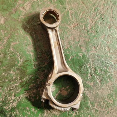 旋挖钻 多功能钻机装配康明斯QSL9活塞4089963 连杆4941323 4944670