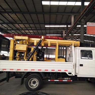 XYC-200三轮车载打井钻机 探矿钻机 生产岩芯钻机 液压钻机 轻型钻机