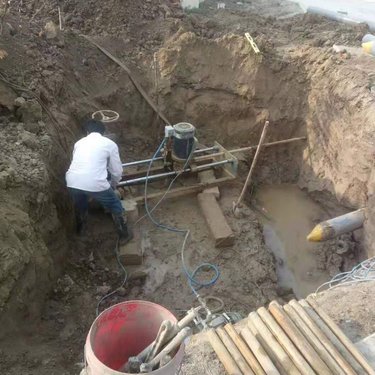 立安顶管机钻孔机穿越机导向钻机多功能自来水入户顶管水钻机