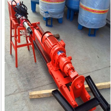 黑龙江鹤岗 小型边护支坡潜孔钻机 山东莱芜 一体式露天履带式潜孔钻机