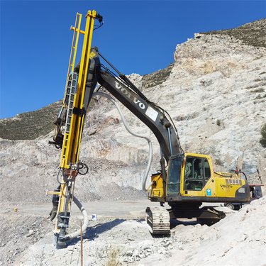 矿山隧道基坑采石场挖掘机改潜孔钻机 边行走边切割 用于各种挖机
