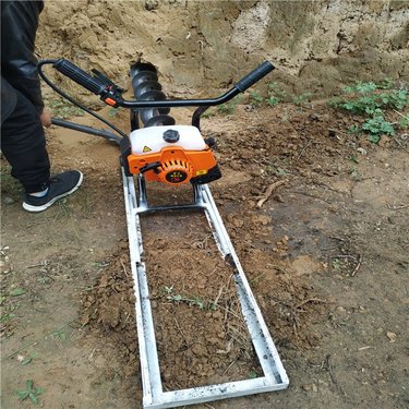 隧道护坡锚固钻机 雷力L-55山体斜坡打眼机 横向钻孔机减少成本