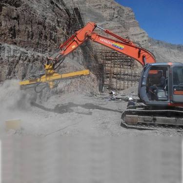 小型挖机改装全液压凿岩钻机 挖改钻机 潜孔钻改装厂家 价格优惠