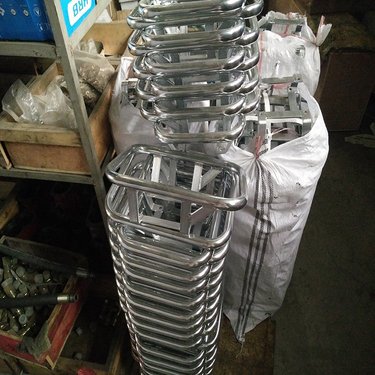 气动支腿式帮锚杆钻机 矿用气动锚杆钻机 风动打孔钻机供应