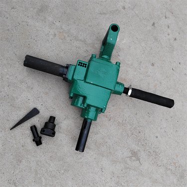 ZK-19矿用气动轨道钻 煤矿井下防爆型便携式钻孔用 轨道钻机