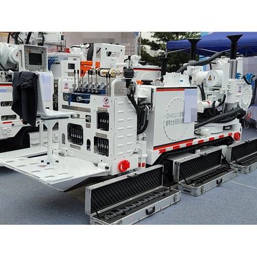 煤矿用履带式全液压坑道钻机 步履矿用坑道钻机 自行式矿用坑道钻孔