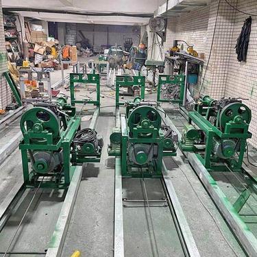 程煤山体引水穿孔钻井机 横向深孔地表钻机 小型家用打井钻孔机