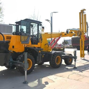 四轮式矿山隧道潜孔钻机 单双臂可定制 轮胎或履带底盘选配 锚固钻机