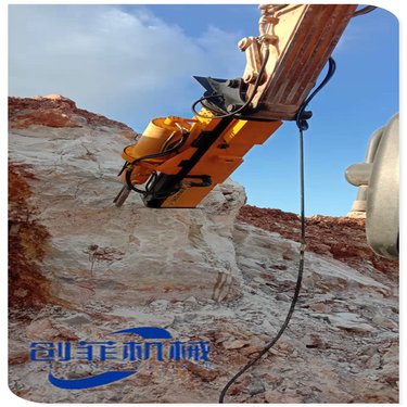 黑龙江佳木斯 履带式凿岩钻裂机 地基开挖岩石破裂机器 免费咨询