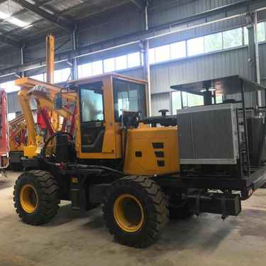 波形护栏打桩机 高速公路打拔桩一体机 博远小型公路多功能钻机