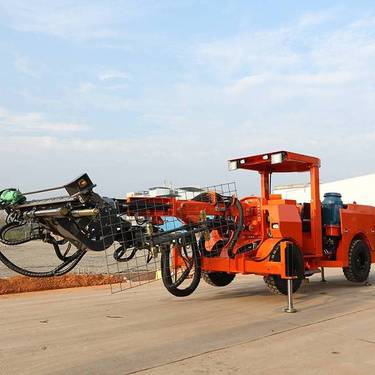 鑫通机械轮胎式锚杆锚索支护钻车多功能钻孔挂网塞杆机械化作业