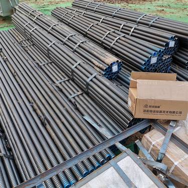 76自进式管棚 中空注浆锚杆 凿岩锚固钻机台车 引水隧洞加固