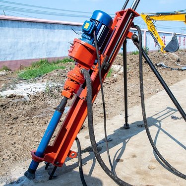 湖南常德气电联动矿山钻机甘肃平凉SK120气电联动潜孔钻机