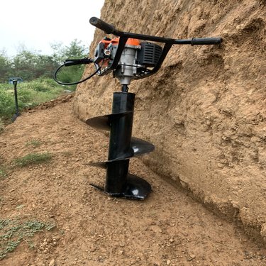 横向钻孔机山地护坡钻孔注浆加固手持式全螺旋钻杆