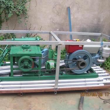 柴油打井机  厂家履带式200米高支腿勘探冲击钻井机 水井钻机