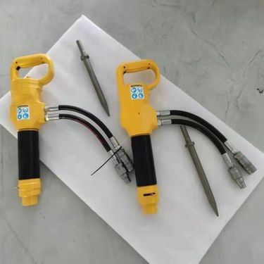 诺盾科技生产加工小型手持镐CH18液压凿岩机