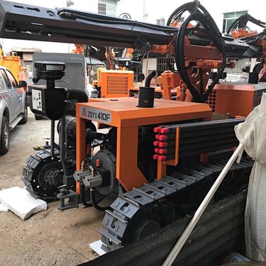 志高露天履带式全液压地质勘探凿岩潜孔钻机一体式电动锚杆钻车